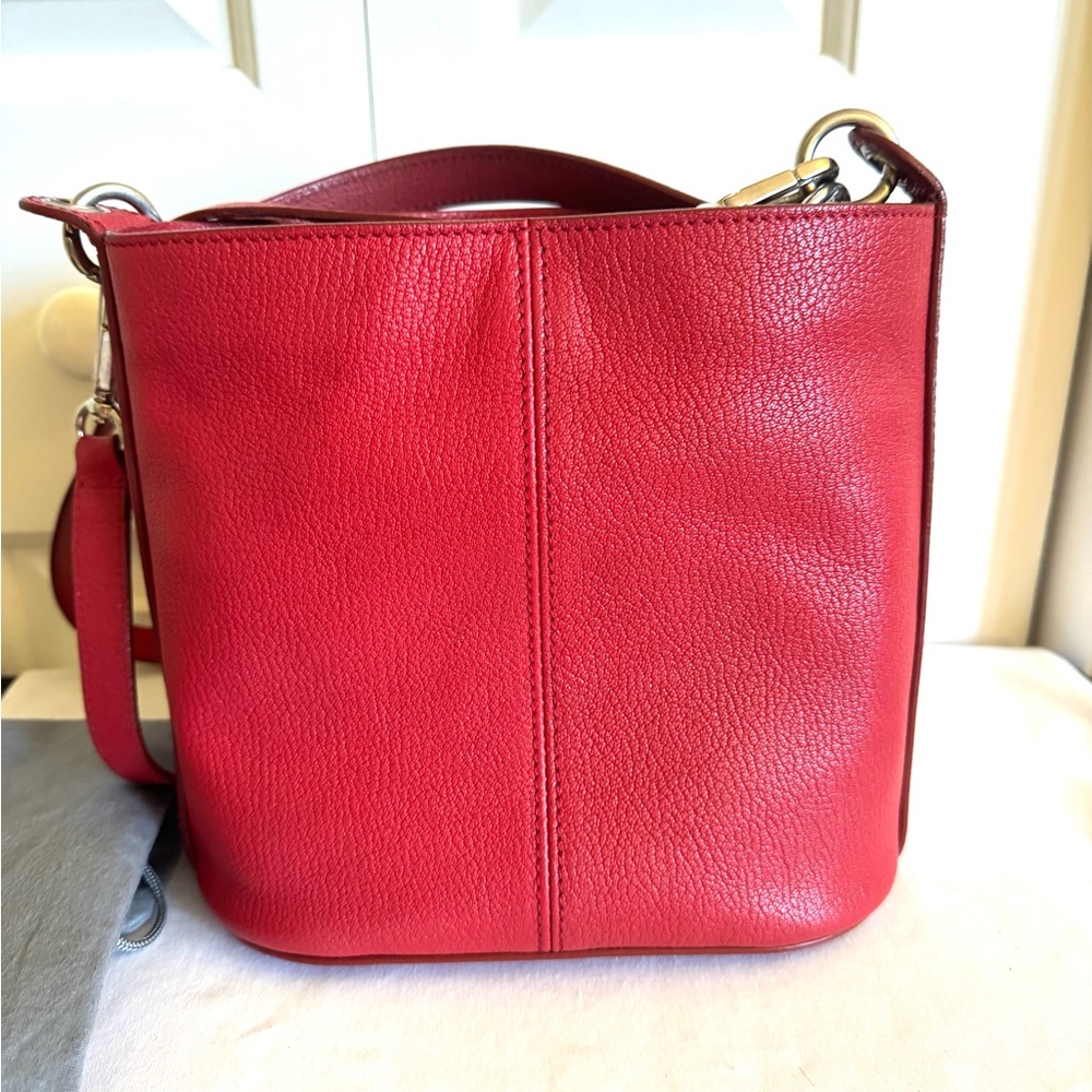 ALEXANDER McQUEEN Red Leather Crossbody Bucket Bag - Picture 4 of 16